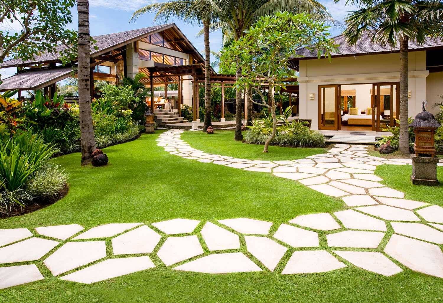 Mách bạn cách thiết kế lối đi vào vườn đẹp, hợp phong thủy