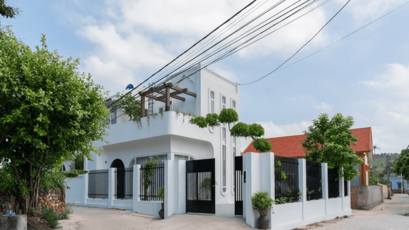 Con gái chi 5 tỷ đồng xây nhà tặng cha mẹ ở Quảng Ninh, đẹp như biệt thự Mỹ