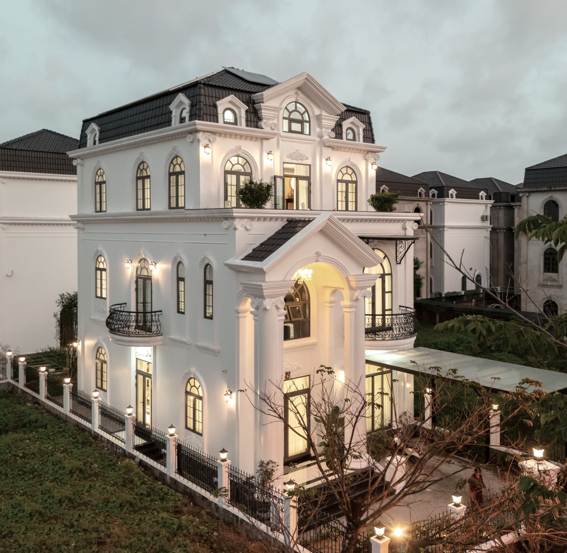 Biệt thự phong cách indochine cho gia đình 3 thế hệ