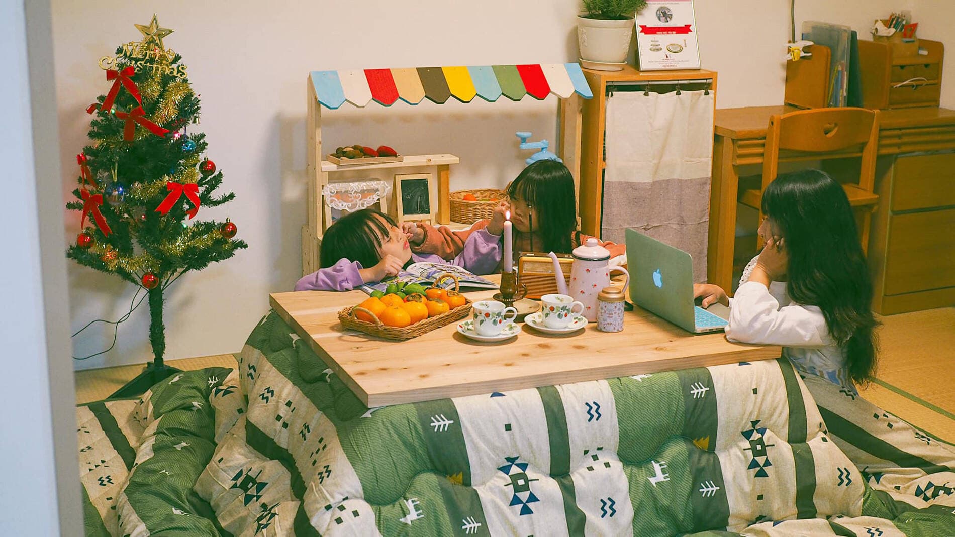 Bà mẹ 2 con tự tay đóng đồ gỗ, trang trí ngôi nhà 80m2 đẹp như “ngôi nhà nhỏ trên thảo nguyên”