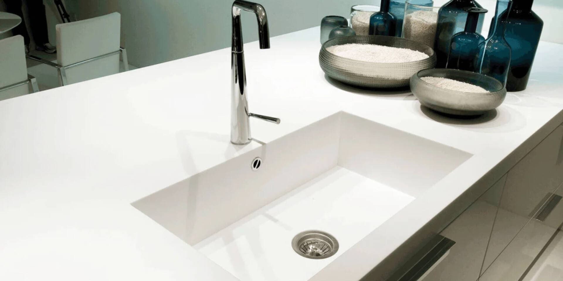 Muốn nhà sạch mà không cần tốn công lau dọn? Đầu tư ngay 7 vật liệu nội thất này