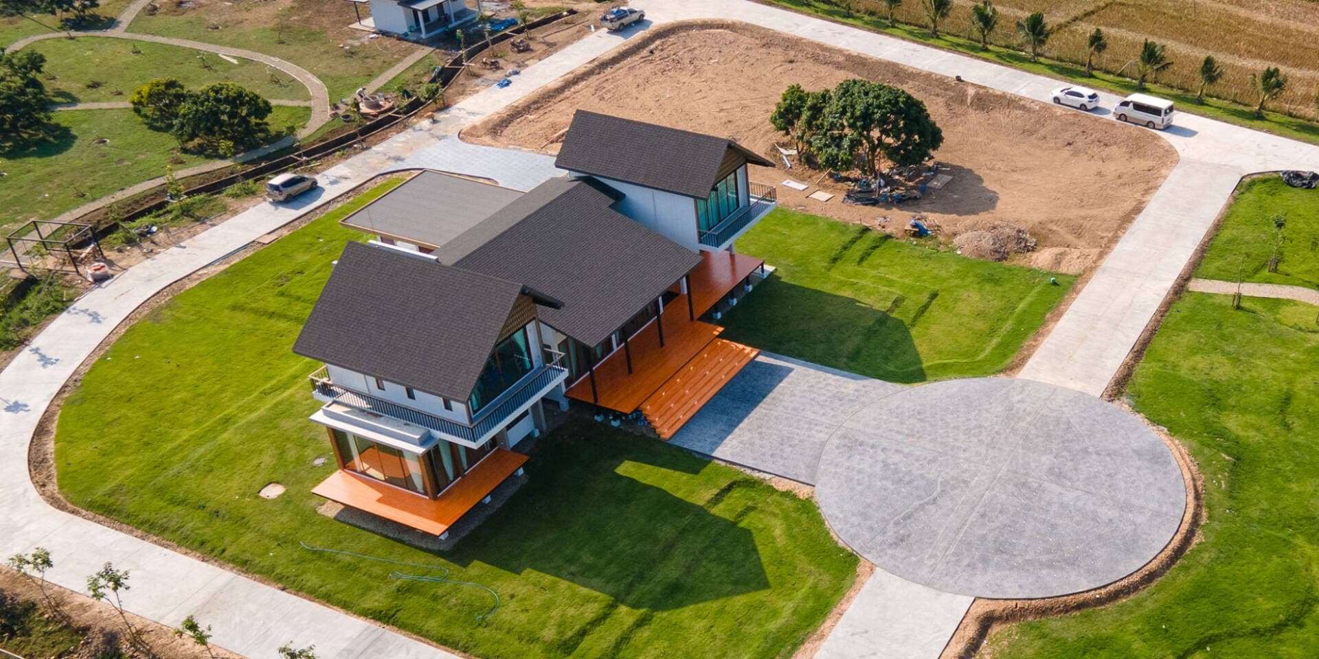 Ẩn mình giữa núi rừng, LP House là “ốc đảo bình yên” cho gia đình nhiều thế hệ