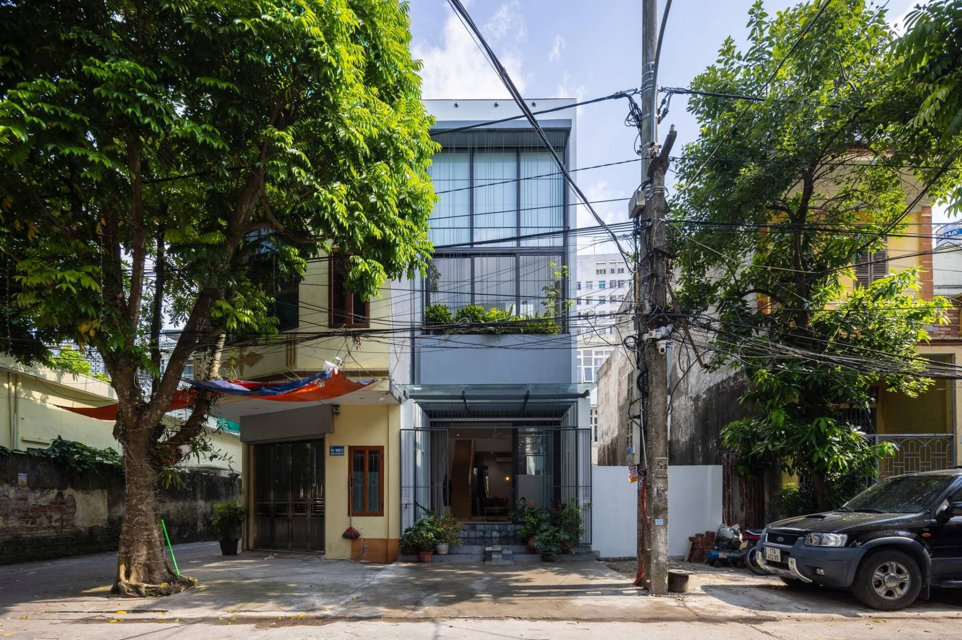 TB House và khoảng rỗng kết nối nhiều thế hệ trong ngôi nhà phố 66m2