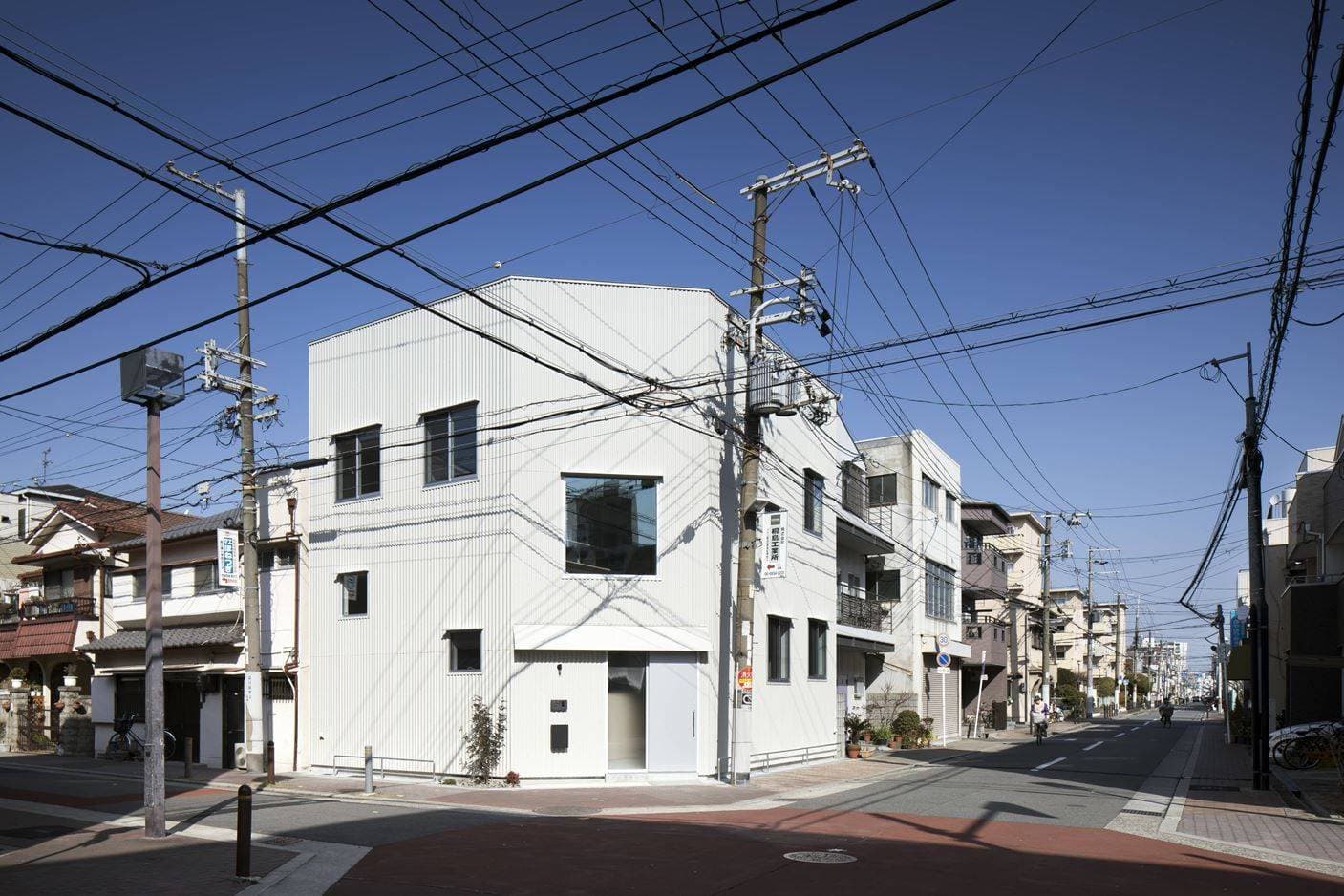 Zeze Osaka: Thiết kế nhà ở ghép mang phong cách Nhật hiện đại và tiện nghi