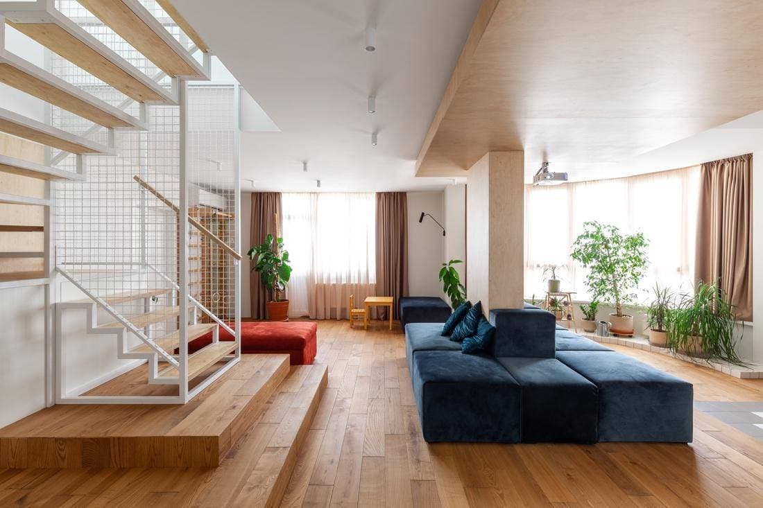L.Apartment: Căn hộ tối giản với những mảng màu rực rỡ