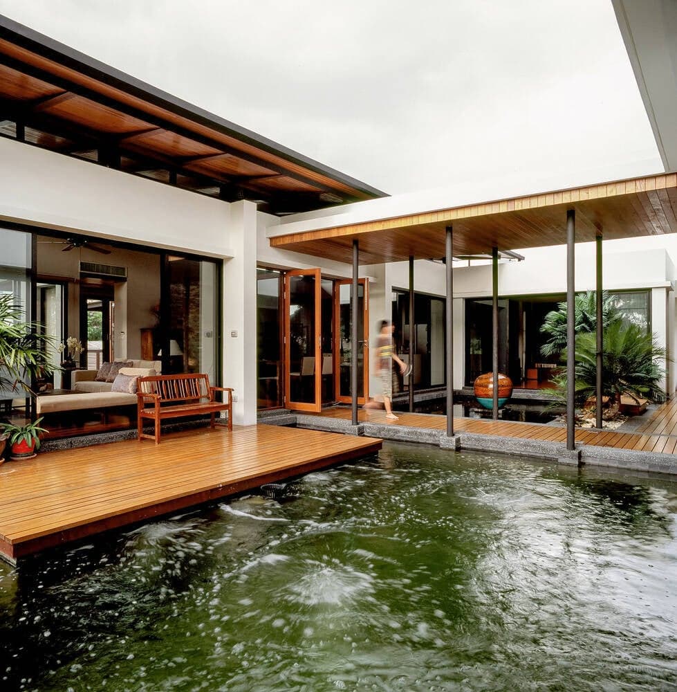 Nhà 400m2 thiết kế hướng về thiên nhiên, xây dựng cách đây 10 năm vẫn hợp thời
