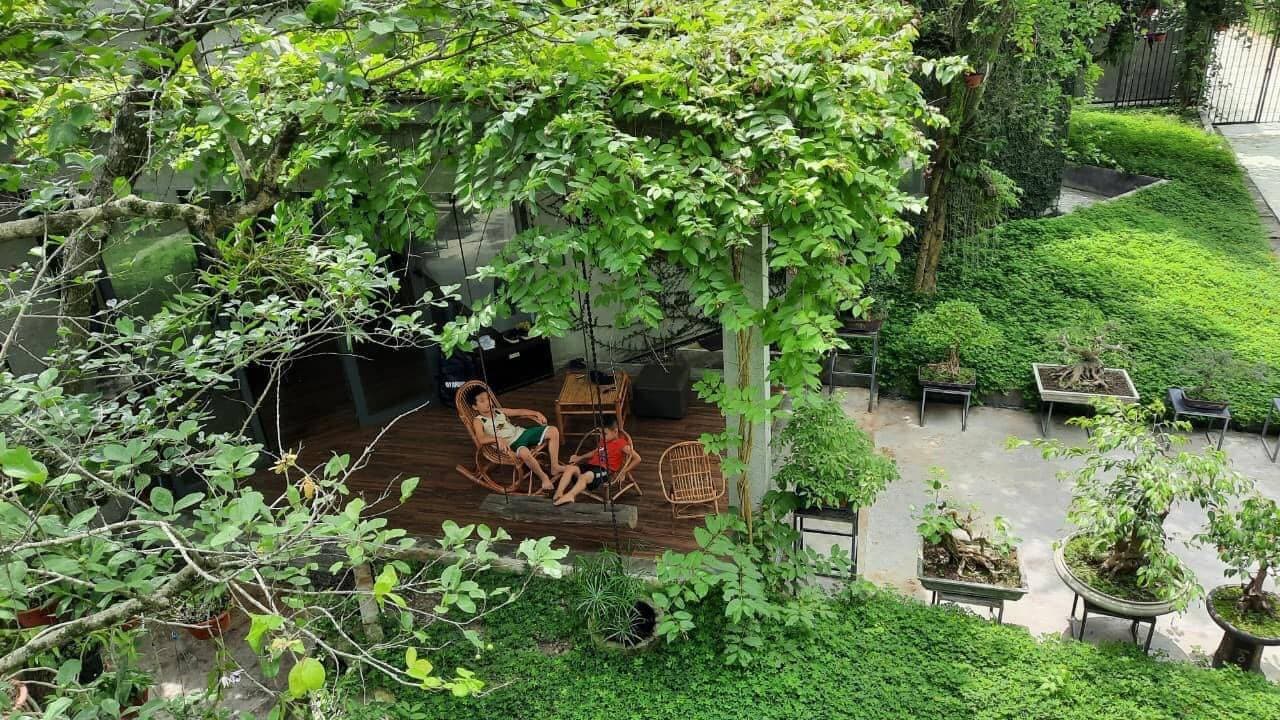 Nhà ở Nghệ An của gia đình thích “sống trong lòng thiên nhiên”, tha hồ cắm trại chẳng cần đi xa