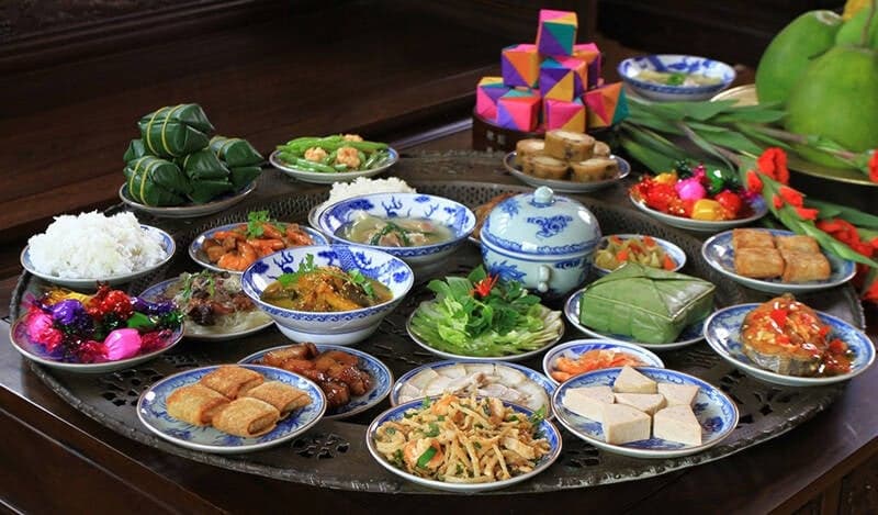 Mê mẩn những bộ bát đĩa cúng gia tiên, bày cỗ Tết với giá mức 1.000.000 đồng