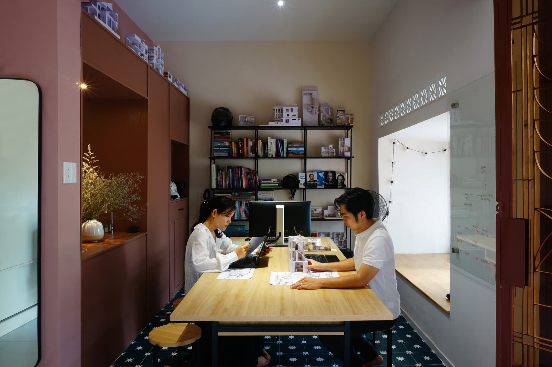RoseMont House - Ngôi nhà 36m2 vừa ở kết hợp văn phòng