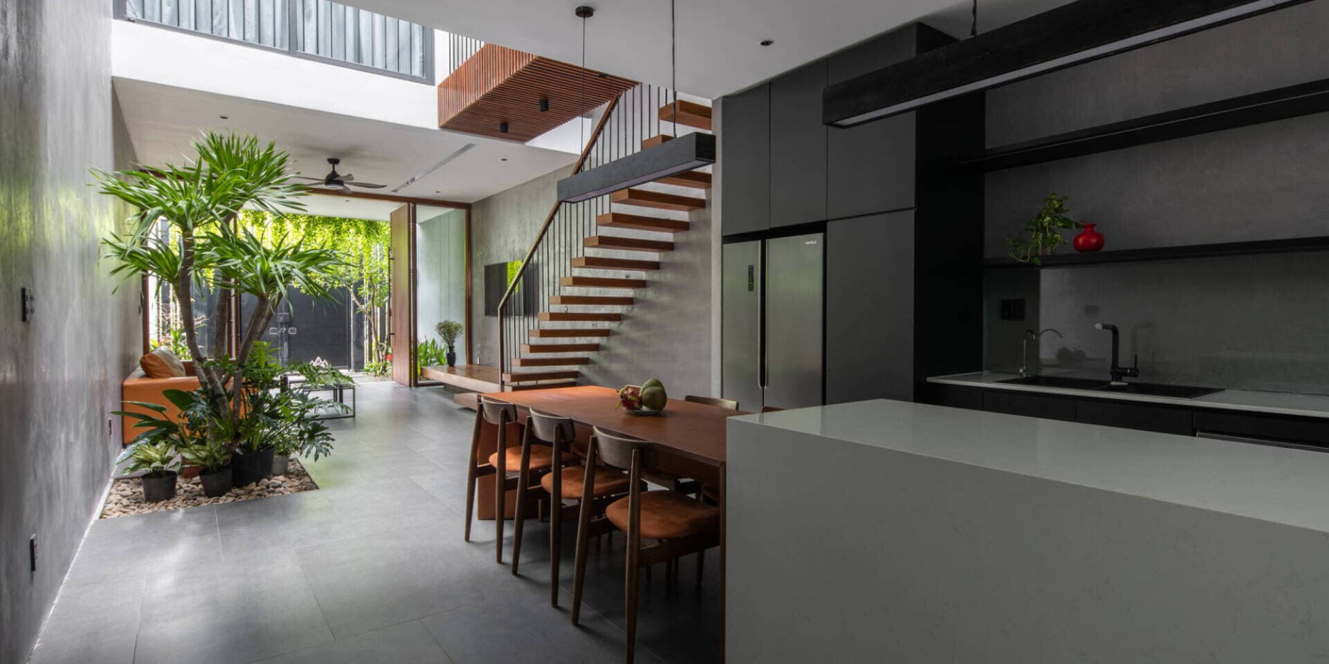 AD House - Nhà phố “mở” và “thở” kết nối hài hòa với thiên nhiên