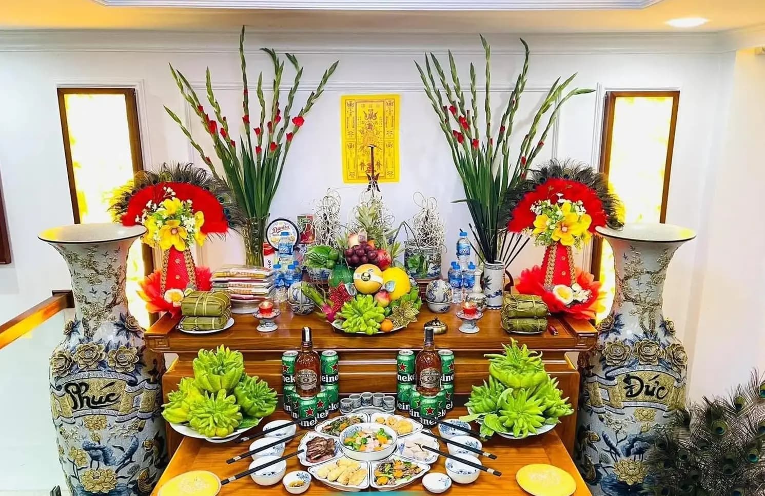 3 điều tuyệt đối kiêng kỵ đặt trên bàn thờ tháng Chạp để giữ gìn phúc khí, rước lộc đầu năm