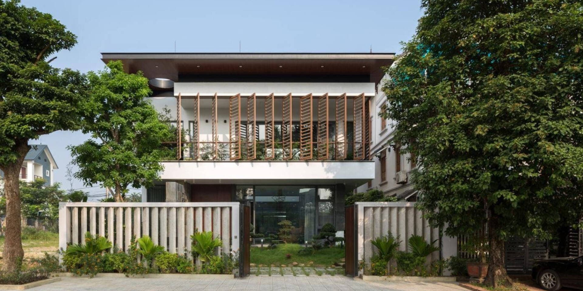 10 mẫu sân vườn trước nhà giúp giảm nhiệt, giảm ồn mà gia chủ nào cũng muốn sở hữu