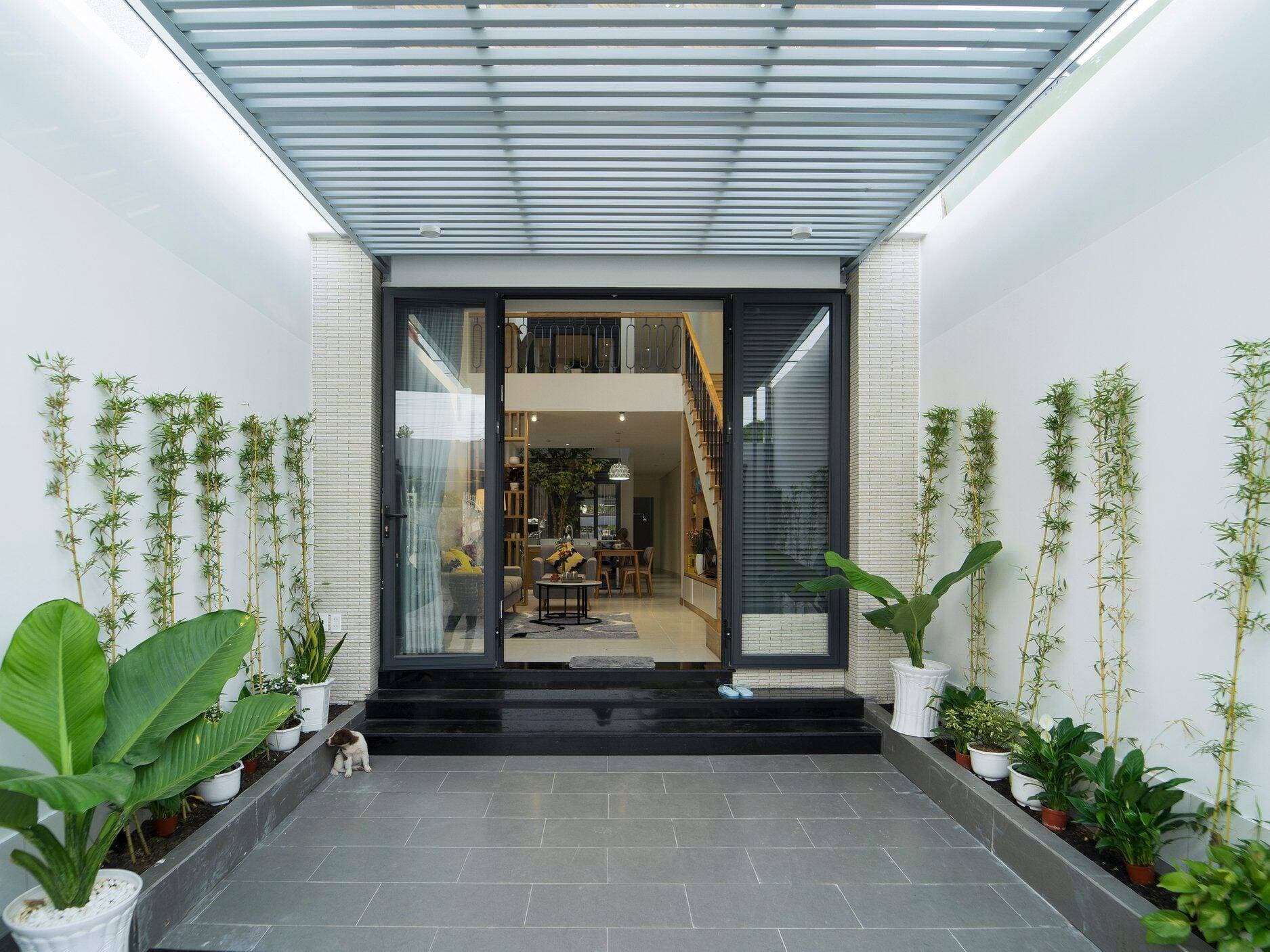 Cách thiết kế đan xen những khoảng “đặc - rỗng” bên trong Long Thanh House