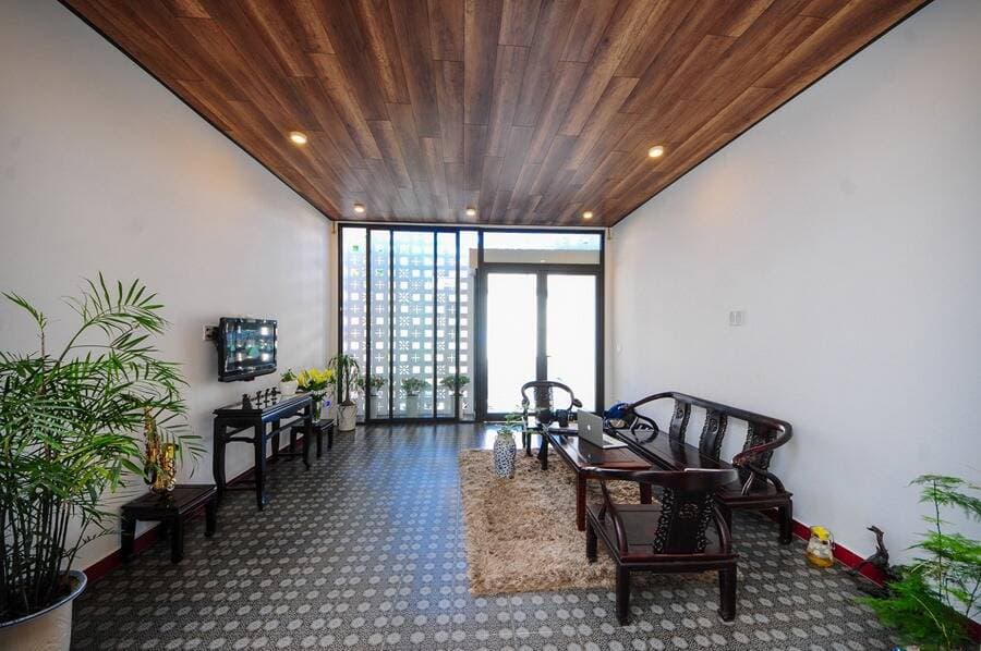 Căn nhà 94m2 xử lý bài toán cải tạo công năng và thẩm mỹ chỉ với 350 triệu đồng