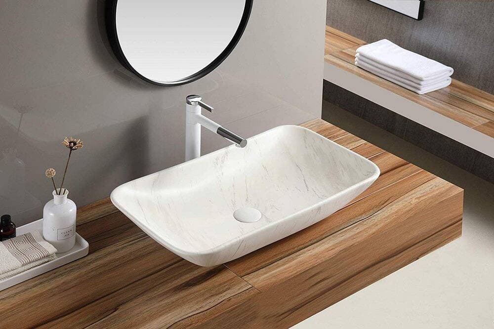 Có nên làm mặt bàn lavabo bằng gỗ không? Nếu có thì nên sử dụng loại gỗ nào?