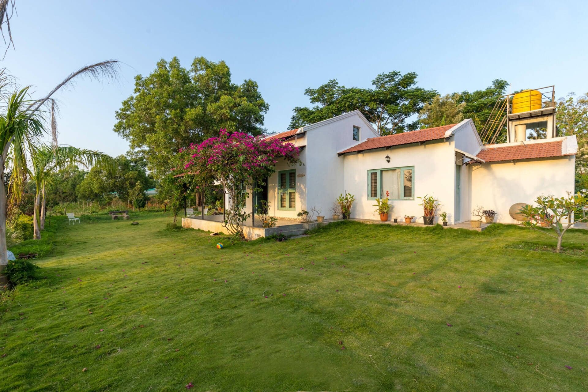 Căn nhà 200m2 ở nông thôn mang bình yên về trong tâm hồn