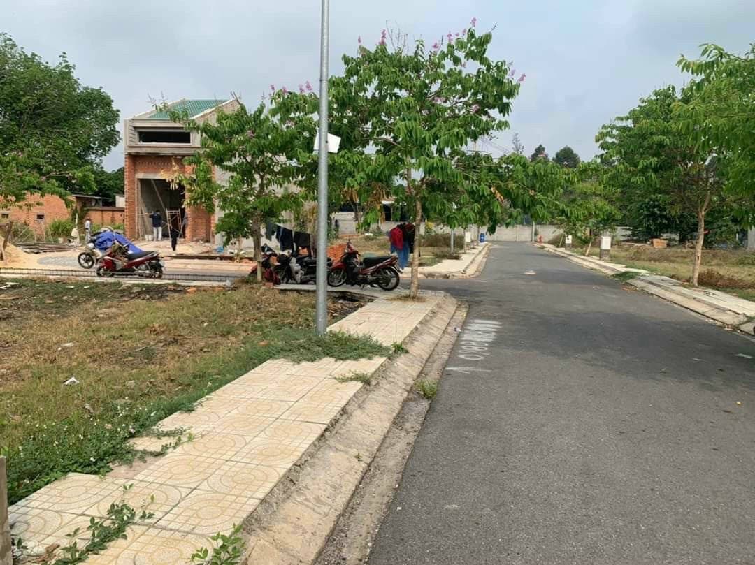 Tôi mua đất 1,7 tỷ, chịu bán lỗ 150 triệu nhưng vẫn không ai mua