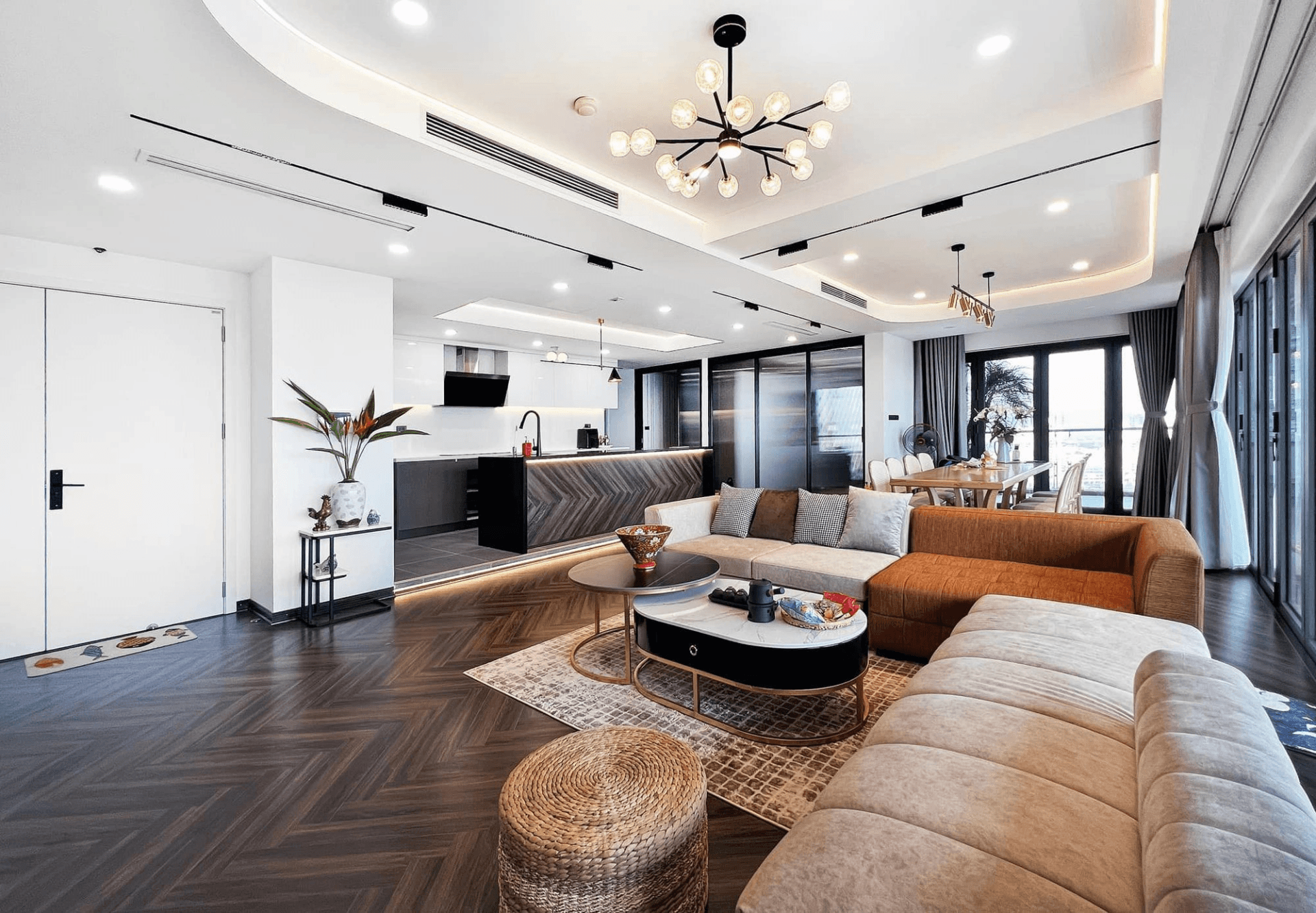 Căn hộ 212m2 có đến 3 mặt thoáng xanh mát, chi phí hoàn thiện 2,3 tỷ đồng