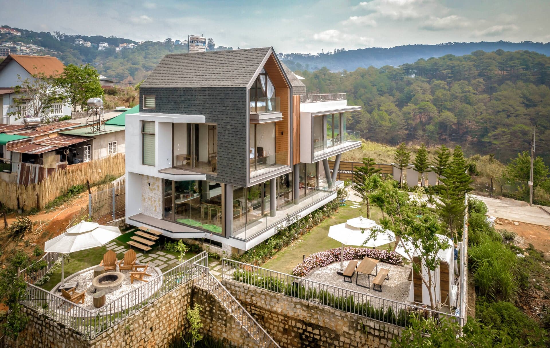 Ghé thăm Song Kỳ Villa tại Đà Lạt, căn biệt thự có khu vui chơi, cắm trại cực xịn ngoài trời