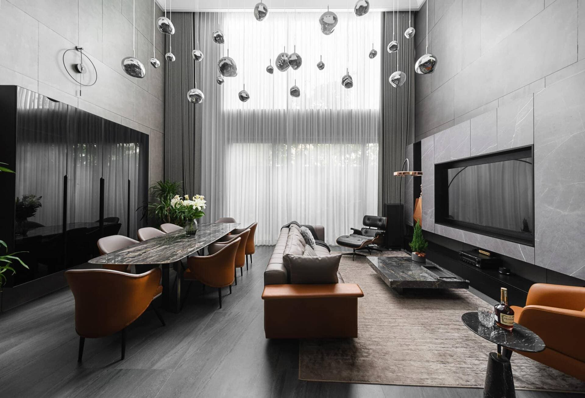 Hana House - Chạm đến yêu thương