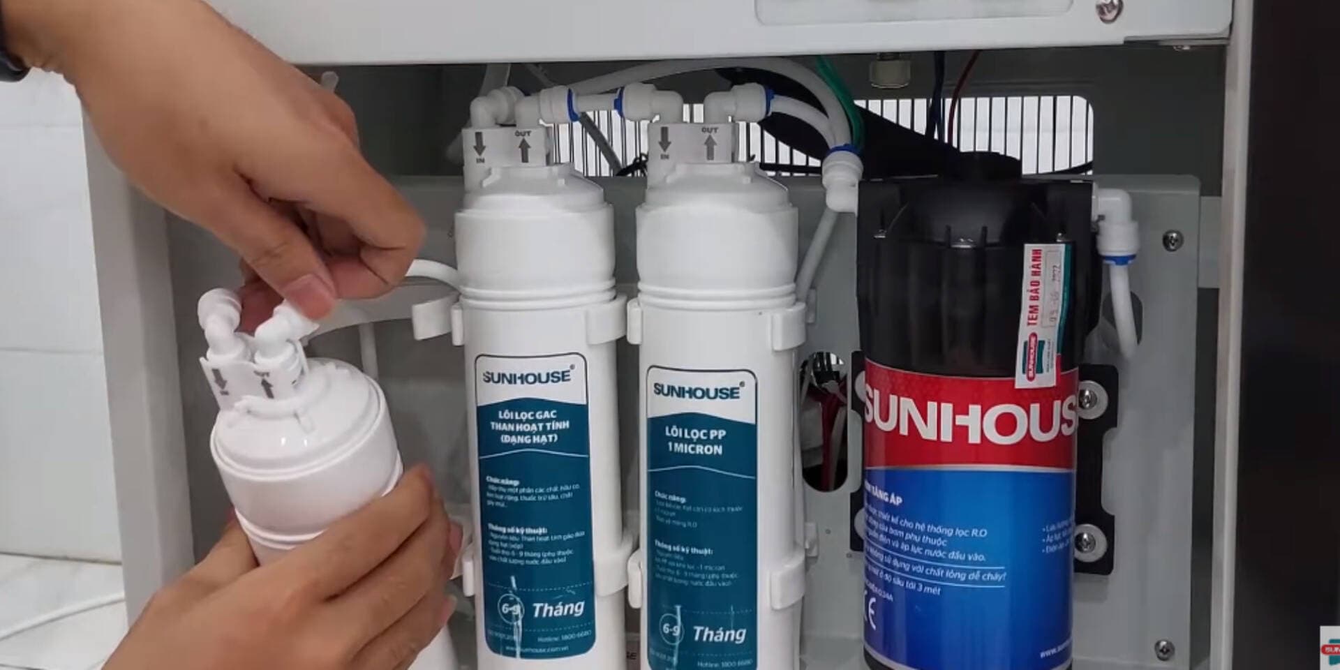 Hướng dẫn chi tiết cách thay lõi máy lọc nước Sunhouse tại nhà đơn giản và hiệu quả