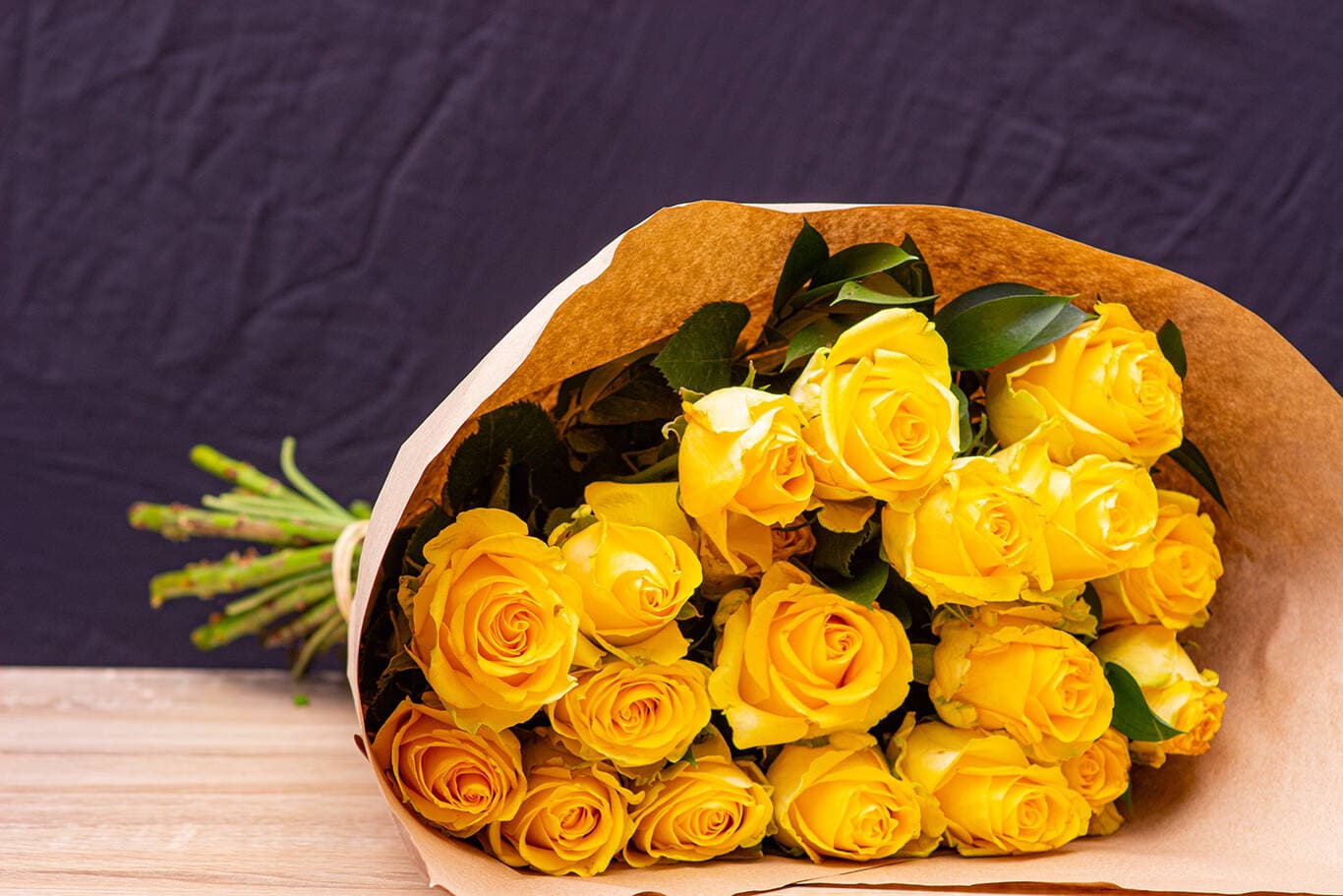 Hoa hồng vàng – Loài hoa “đa cảm xúc” và cách tặng sao cho tinh tế