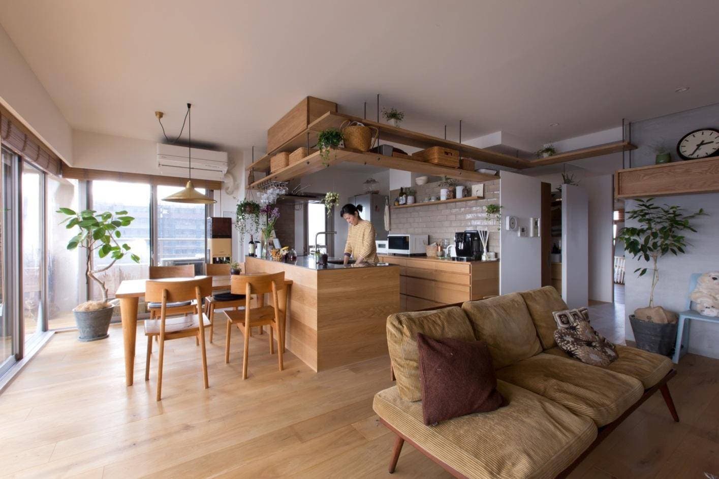 Ghé thăm căn hộ Nionohama 85m2 được thiết kế theo concept thú vị: “Mèo, Nội thất và Cây cảnh”