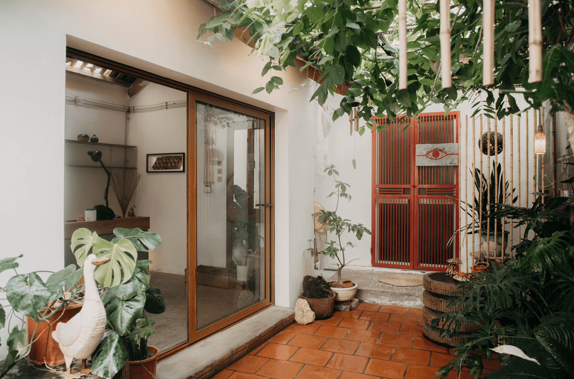 Nhà cấp 4 mục nát thay đổi ngoạn mục sau 1 tháng cải tạo với chi phí bỏ thêm là 50 triệu đồng