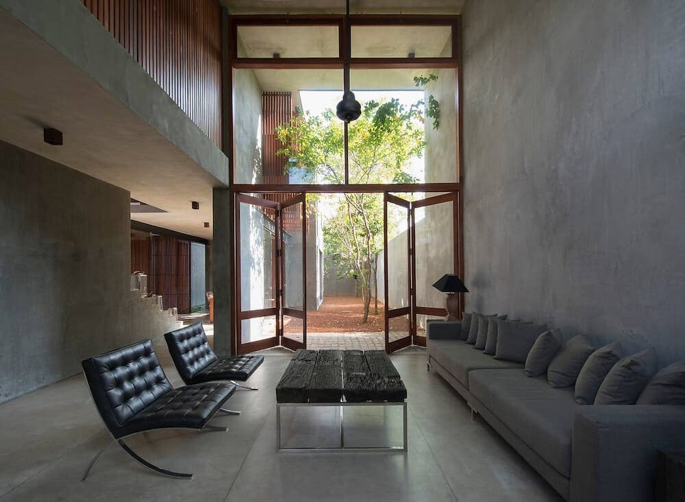 Nhà phố 437m2 tại Sri Lanka gây ấn tượng khi các chiều không gian đều hướng về vườn cây xanh mát