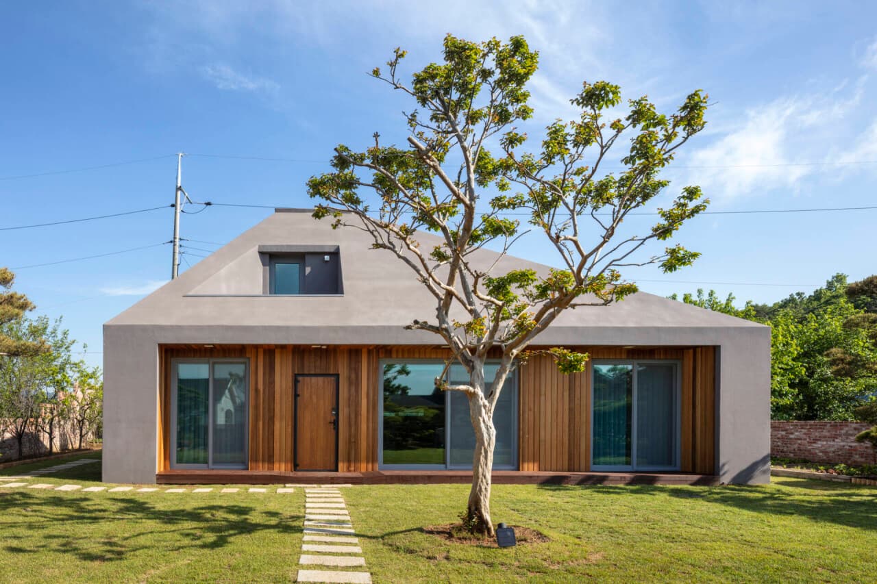 Sau 2 lần thay đổi thiết kế, Ger House đã khoác lên mình vẻ đẹp hoàn hảo khiến gia chủ cũng phải bất ngờ