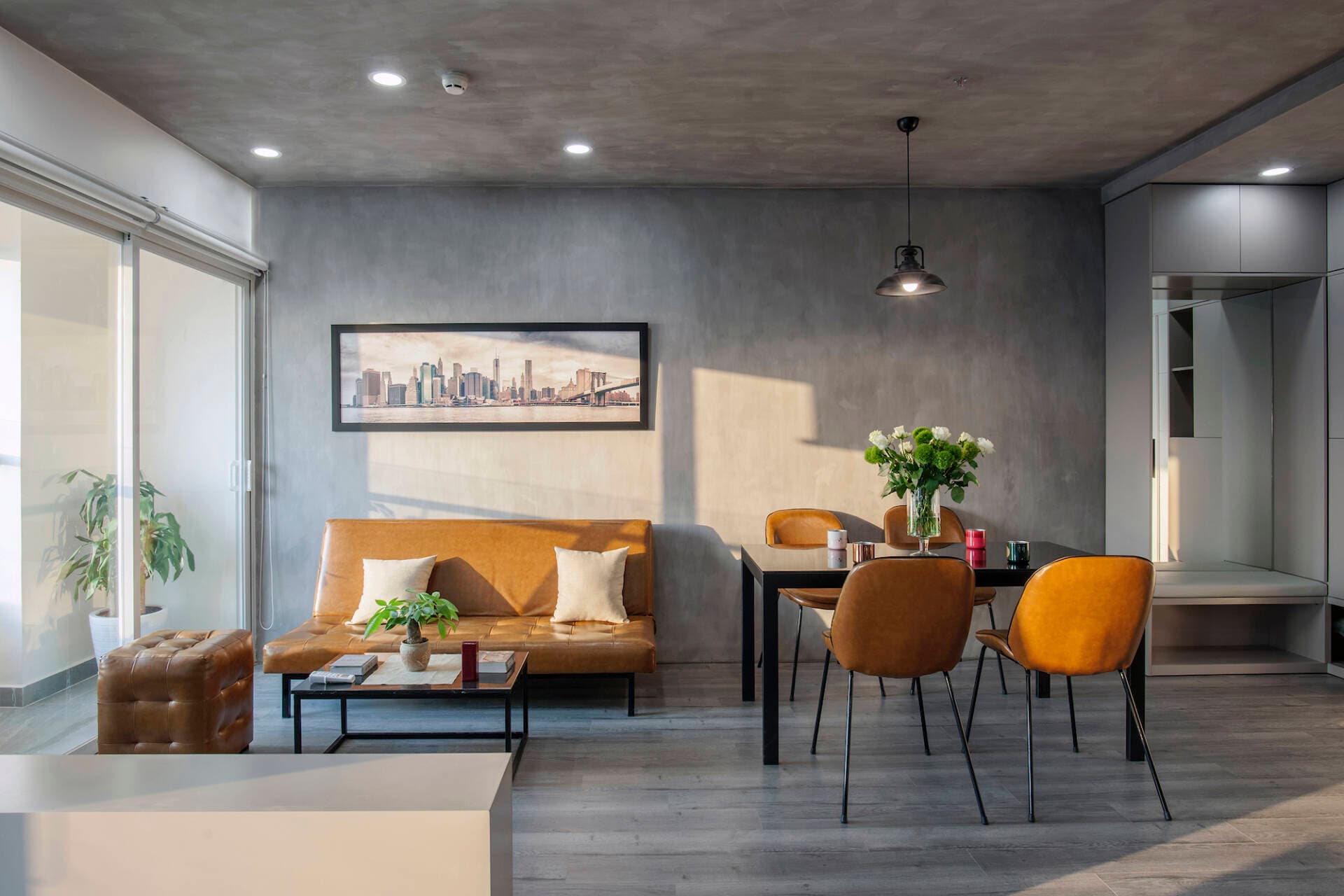 Căn hộ 65m2 của chàng trai Sài Gòn, đập bỏ tường ngăn để tạo không gian mở linh hoạt