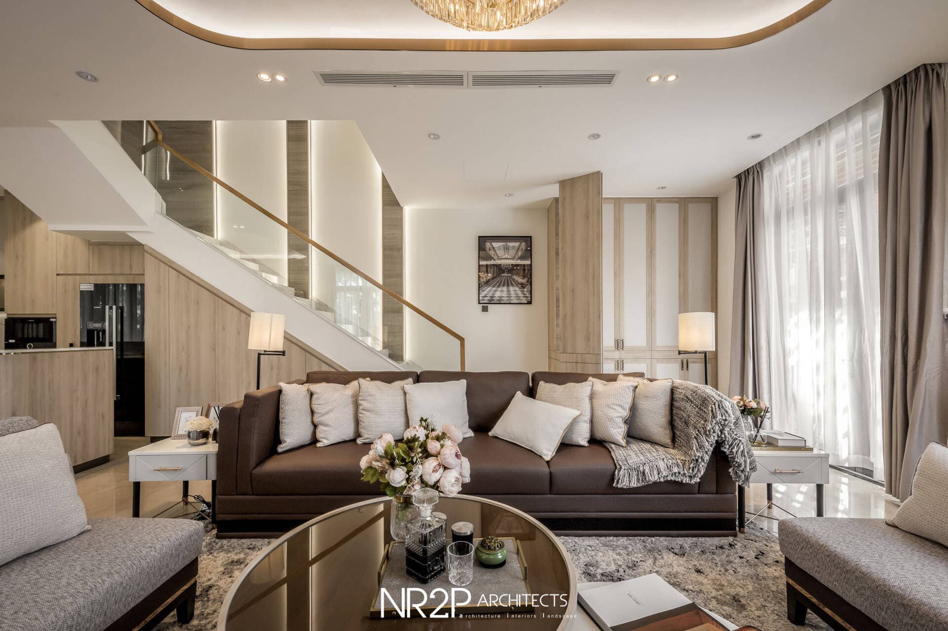 Căn nhà tận dụng được mọi không gian cho đại gia đình 3 thế hệ nhưng vô cùng thoáng gọn và cực sang