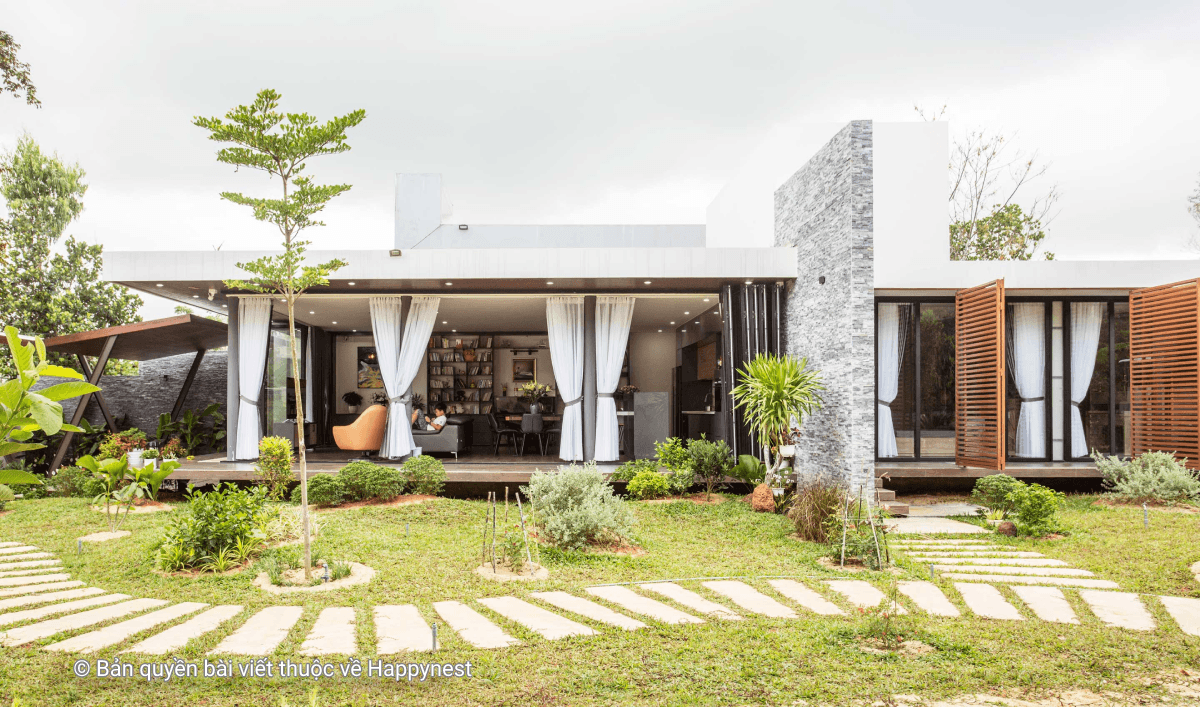 Nhà 1 tầng tại Quảng Nam ứng phó ngập lụt và quy hoạch bằng thiết kế linh hoạt cho gia đình 3 thế hệ