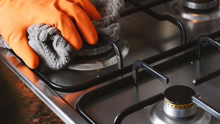 5 thói quen tiết kiệm trong bếp có thể gây hại sức khỏe