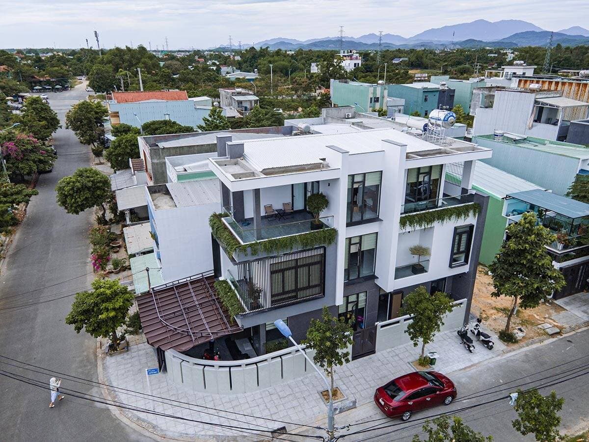 Danh’s House – Nhà phố 2 mặt tiền xanh mát, giải pháp chống nắng thông minh giữa lòng Đà Nẵng