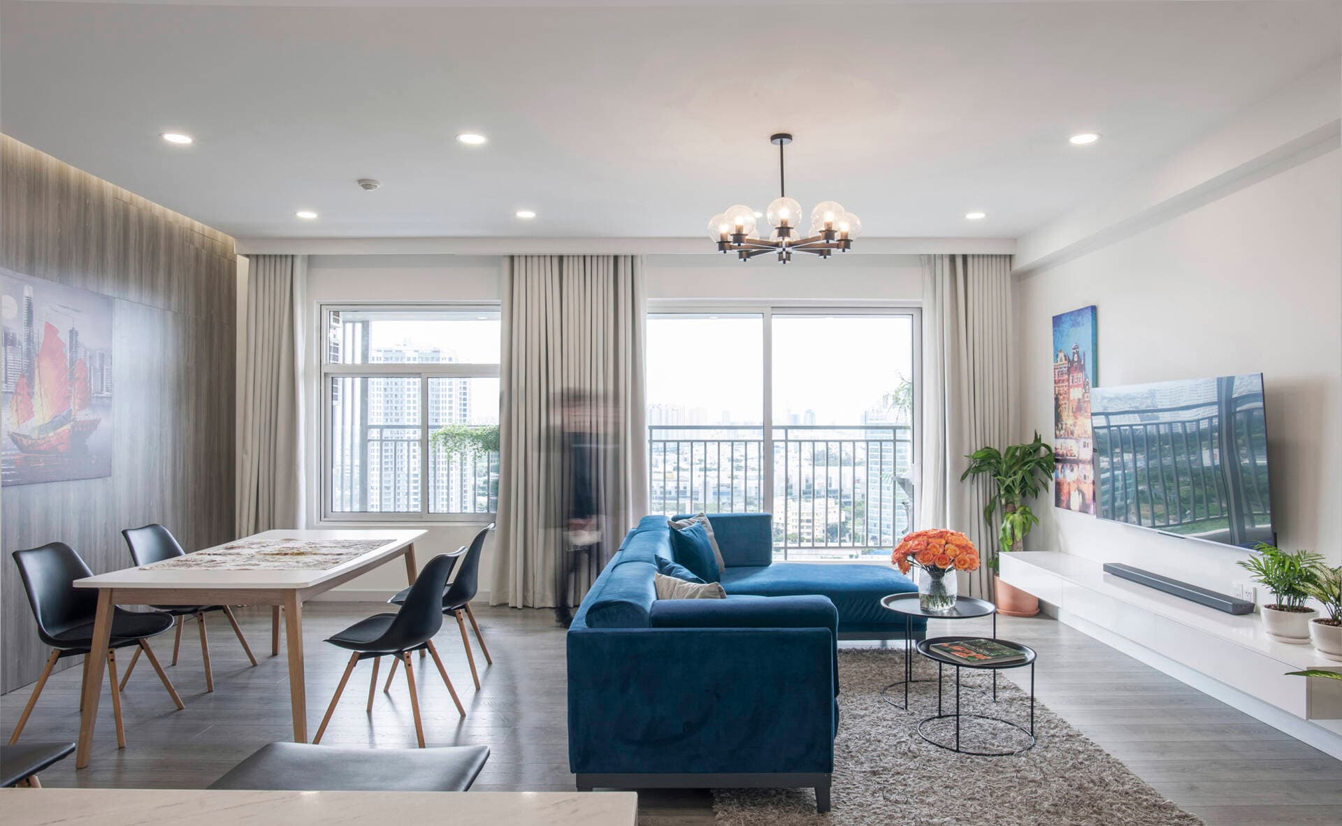 Cải tạo căn hộ 100m2 cho gia đình người nước ngoài sống tại Việt Nam, thiết kế “ẩn” phòng ngủ độc đáo và sáng tạo
