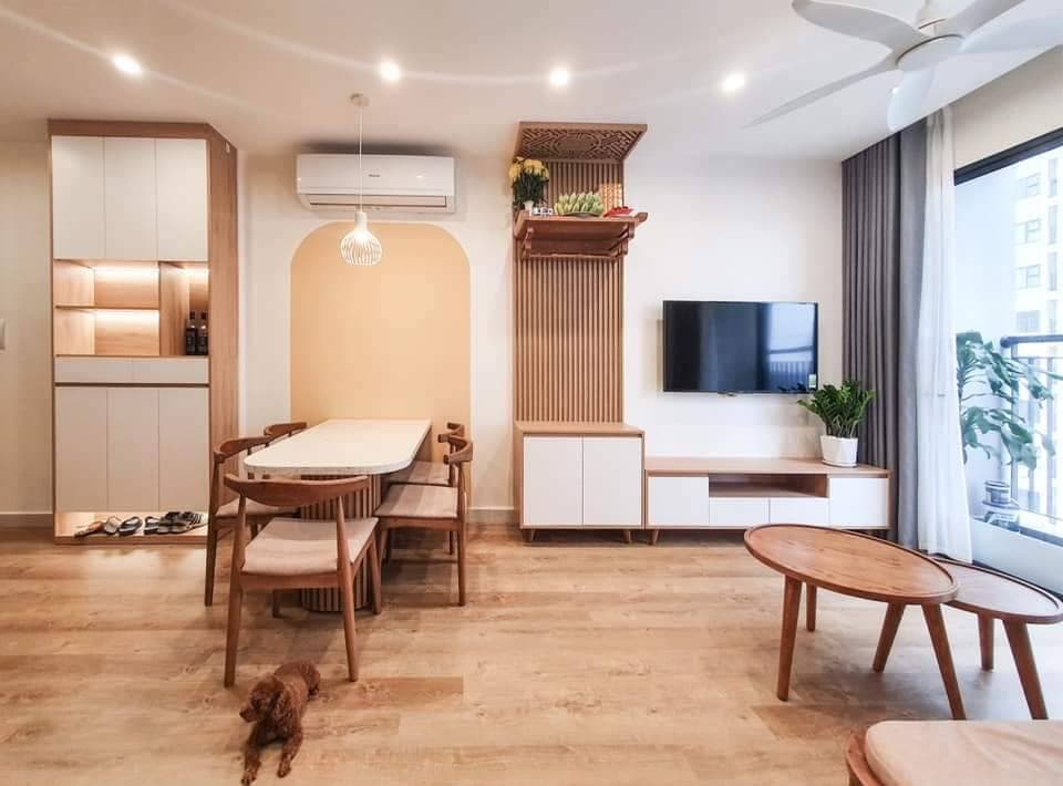 Đầu tư 150 triệu đồng, vợ chồng trẻ sở hữu căn hộ 54m2 phong cách Color Block trẻ trung