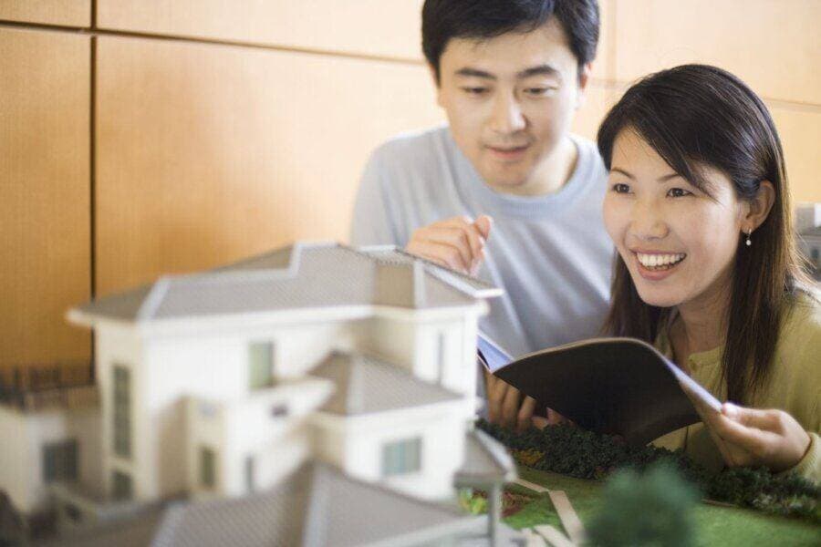Tư vấn: Nhà riêng và khoản tiền cho thuê nhà của vợ/chồng có được tính là tài sản chung không?