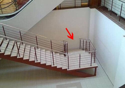9 kiểu thiết kế cầu thang đã tốn tiền lại còn dễ gây họa