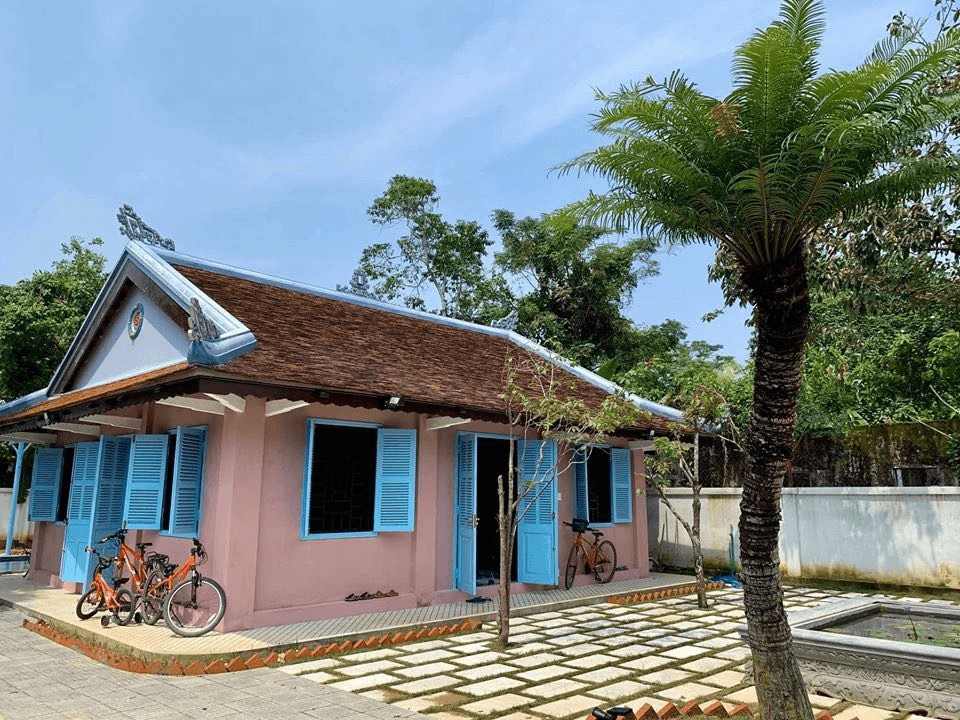 Nhà cổ trăm tuổi “hiếm có khó tìm” của vợ chồng Huế khiến bao người mơ ước