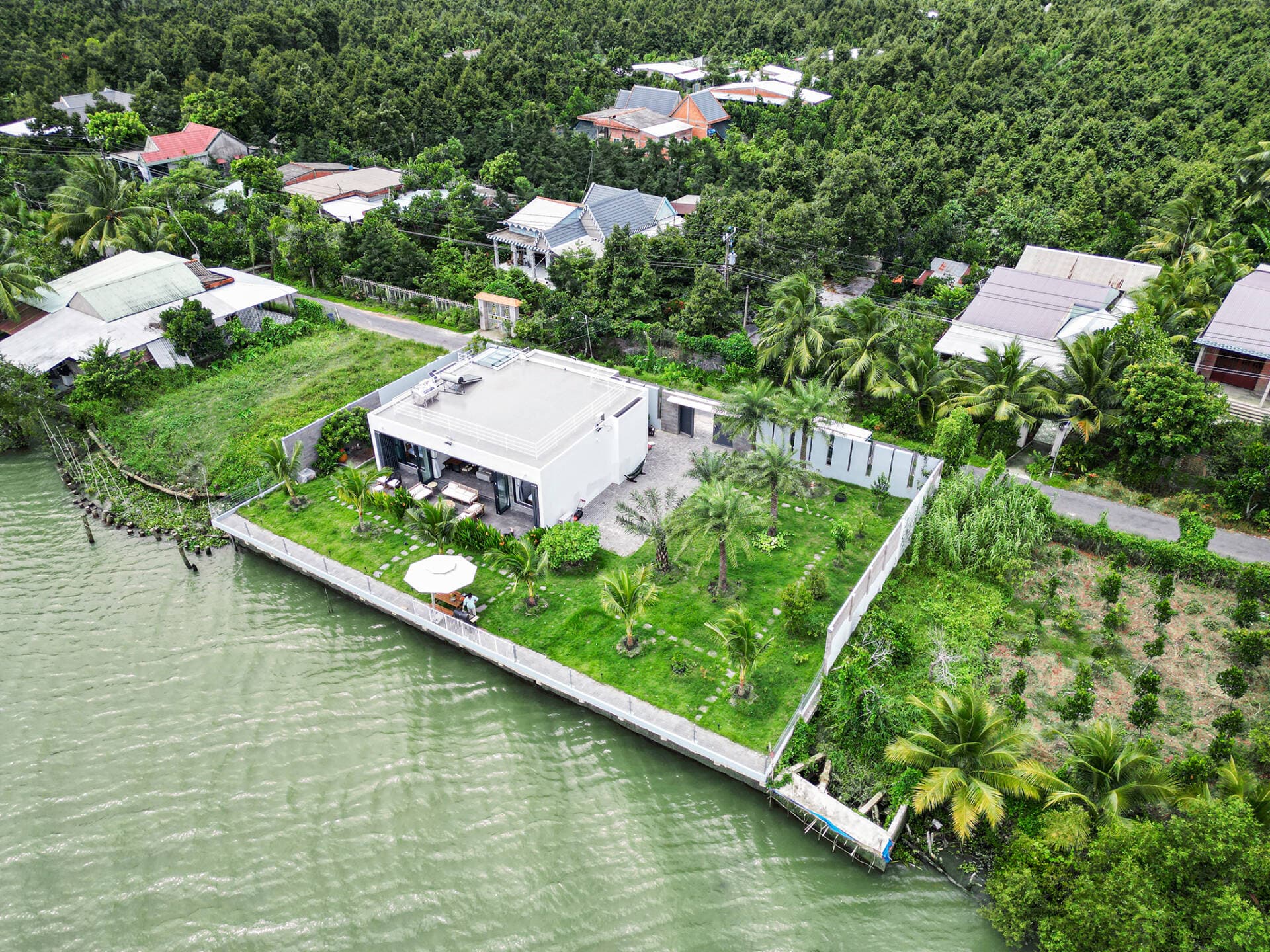 Biệt thự nghỉ dưỡng tại Tiền Giang xây trên khu đất rộng 788m2