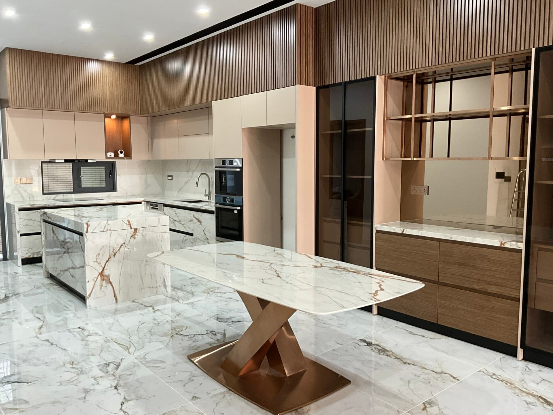 Đá Ốp Bếp, Bàn Đảo Cao Cấp Dekton Awake Villa Bình Dương