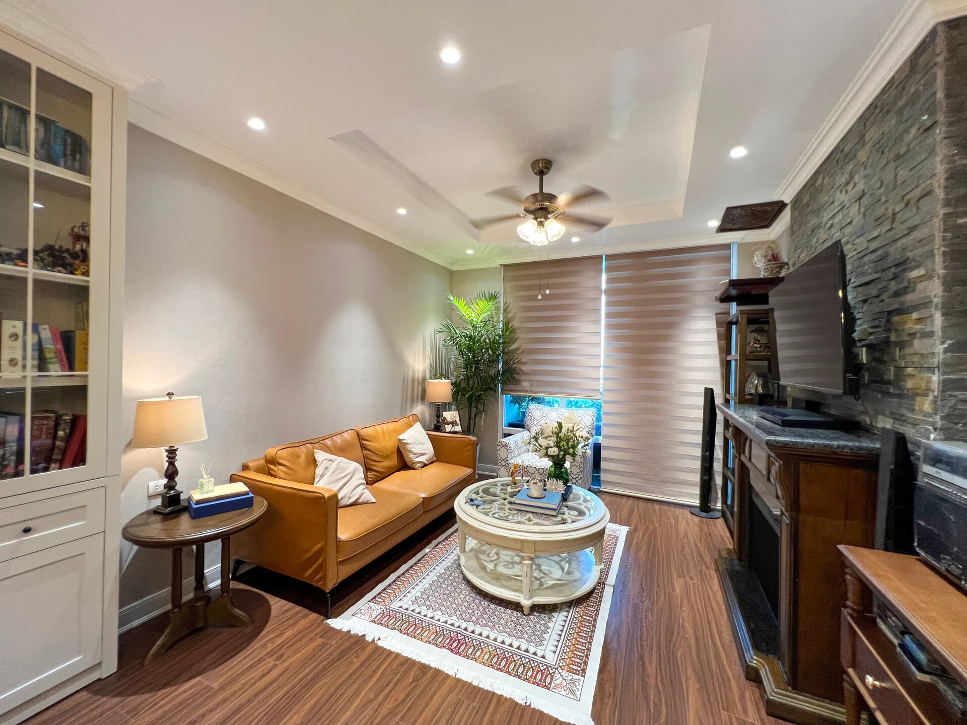 Ấm cúng với không gian nội thất căn hộ 90m2 mang hơi hướng truyền thống giữa phố thị