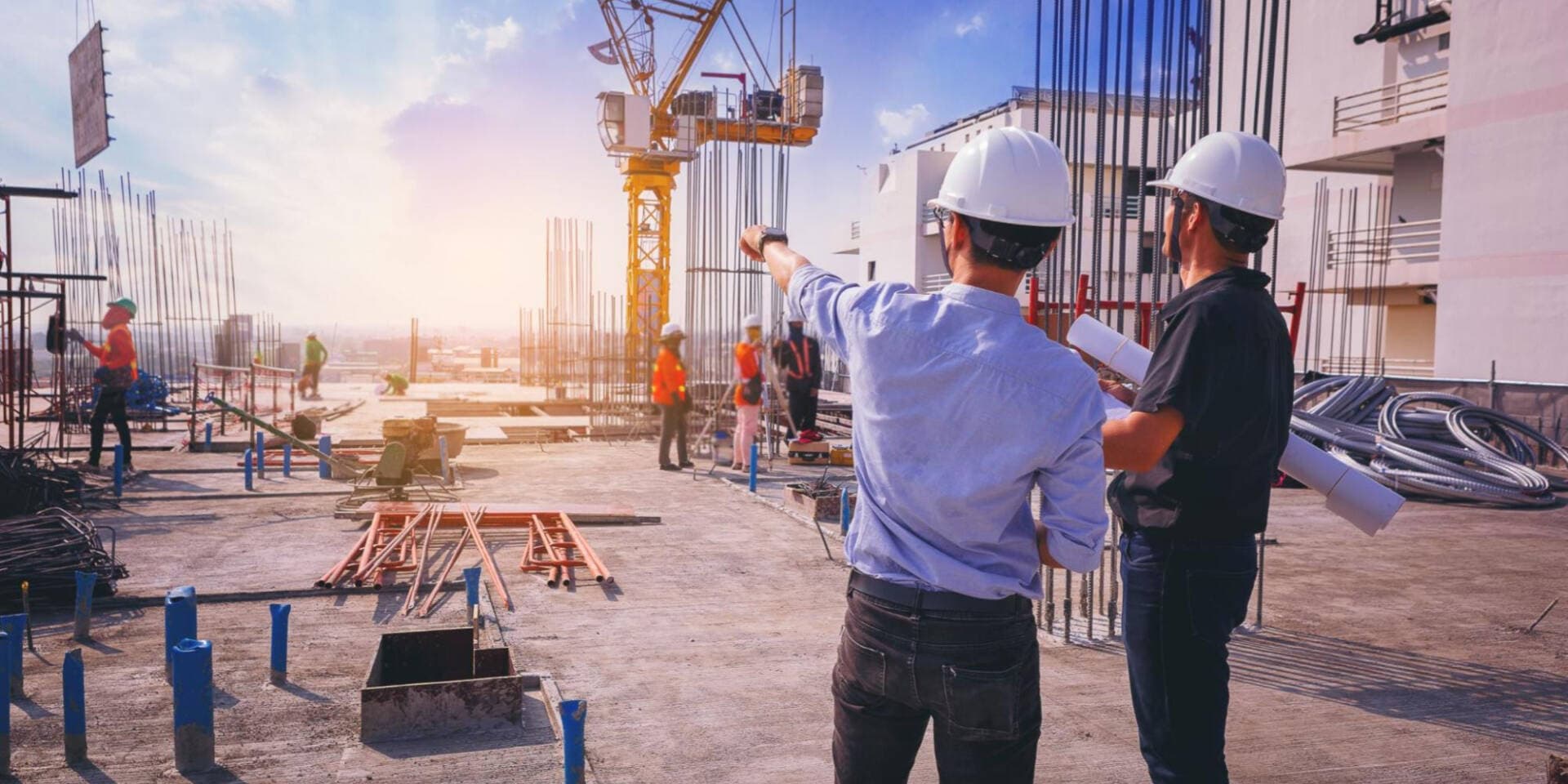 Kiến trúc khác gì xây dựng? Hai ngành nghề cùng liên quan nhưng khác biệt rõ rệt
