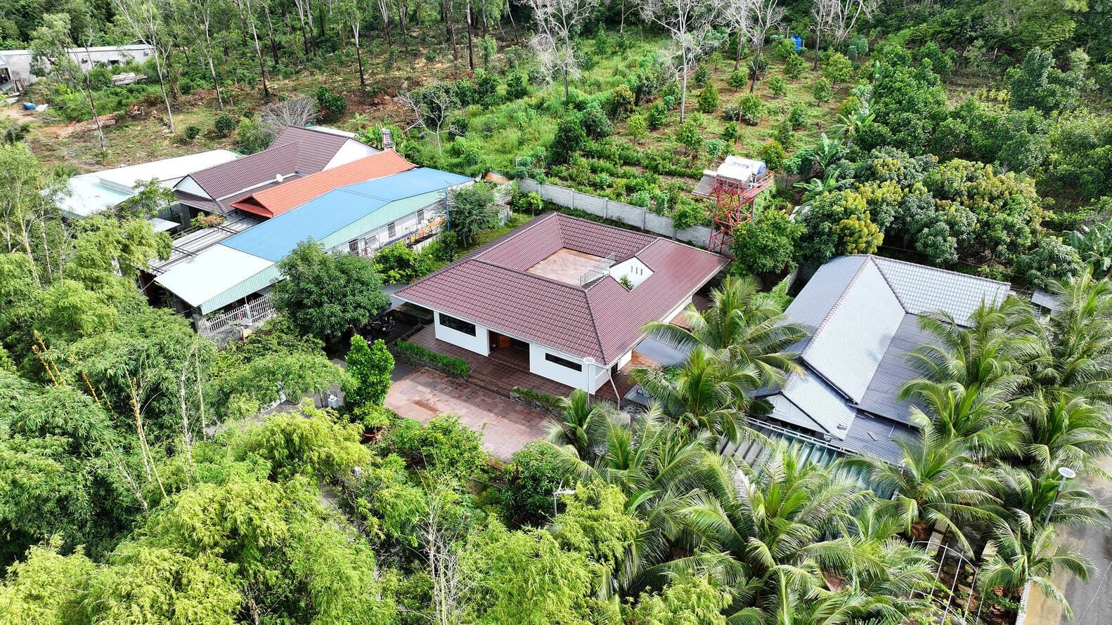 Nhà Phú Quốc 150m2 giữ nước mưa cho cuộc sống bền vững trên đảo