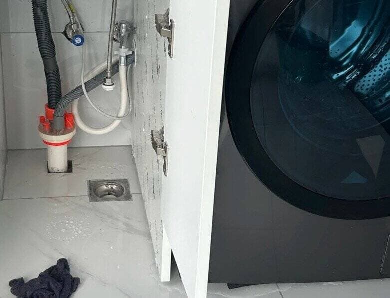 Nhiều gia đình mắc sai lầm khi lắp ống thoát sàn ở 3 khu vực này, vừa lãng phí vừa gây phiền toái