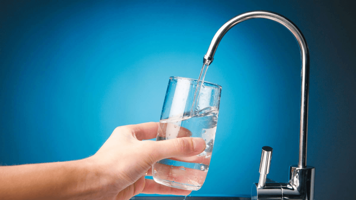 Dùng máy lọc nước có tốn điện không?