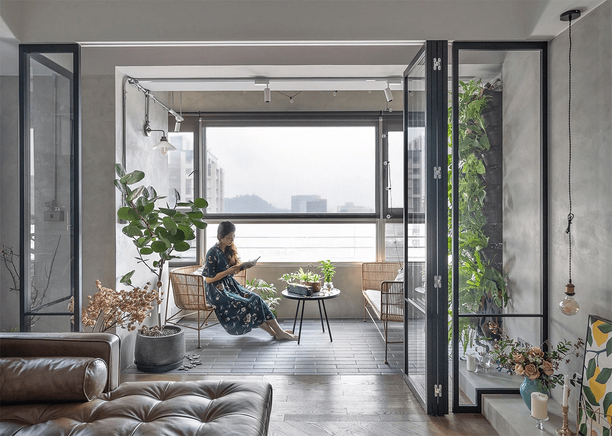 Căn hộ 105m2 thiết kế nhẹ nhàng, uyển chuyển như chính tính cách của gia chủ xinh đẹp