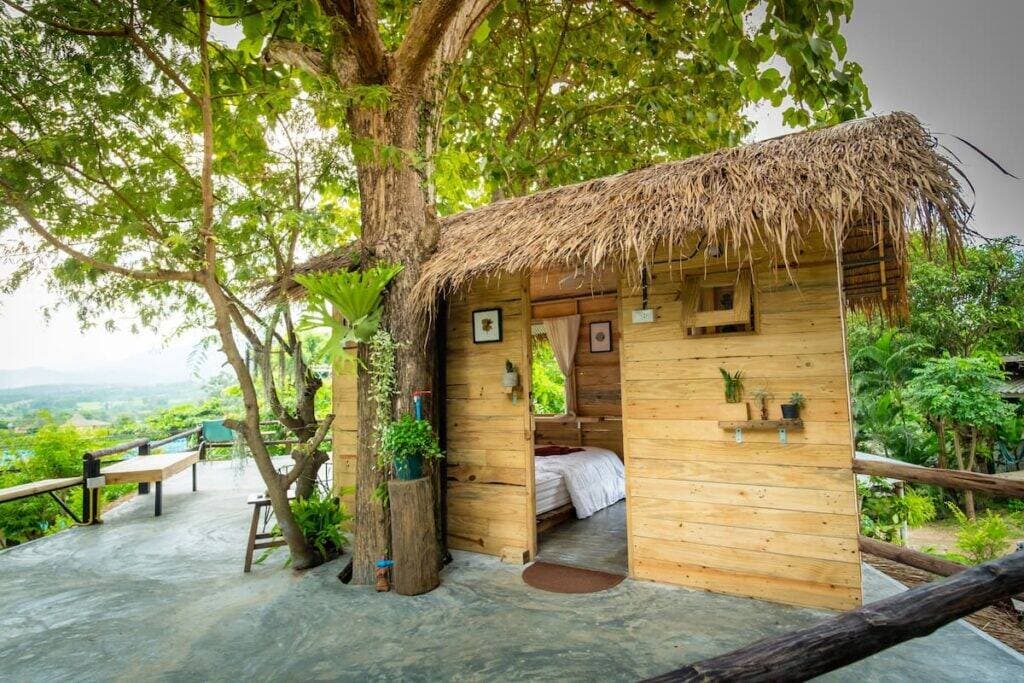 Ở mãi không chán với ngôi nhà trên cây đơn giản mà độc đáo