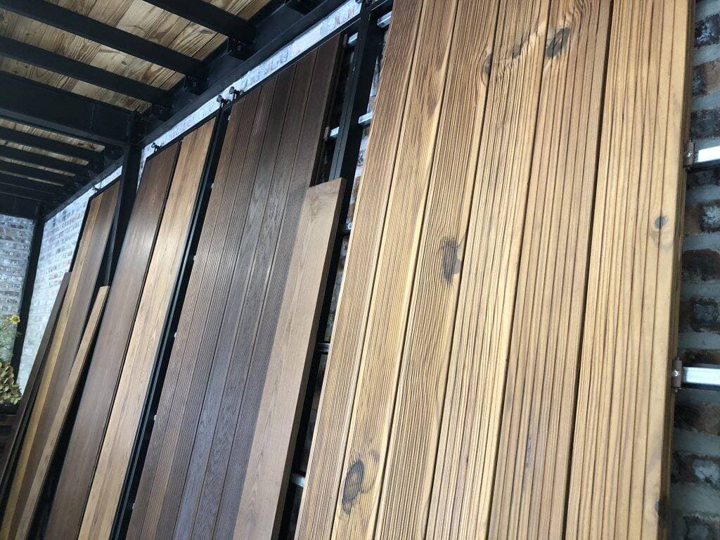 Gỗ biến tính (Thermowood) là gì? Đặc trưng và ứng dụng của gỗ biến tính